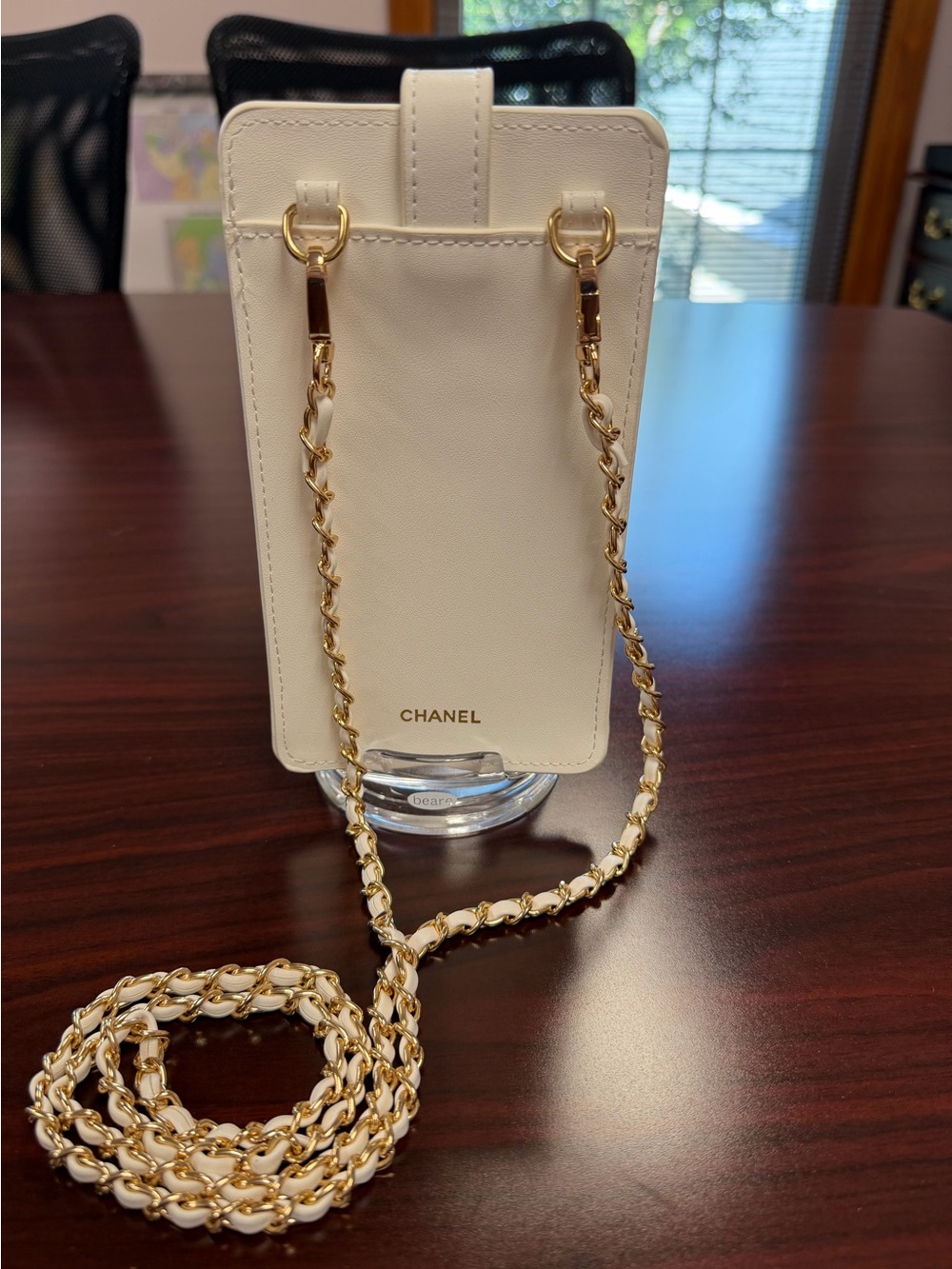 CHANEL White Coco Crush Quilted Crossbody Phone Bag with Gold Chain - Picture 7 of 12